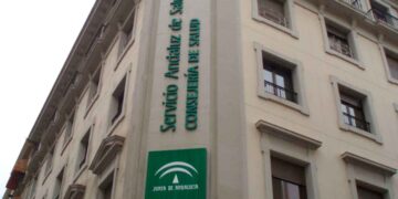 Convocatoria de empleo público para obtener una plaza en el SAS (Servicio Andaluz de Salud).