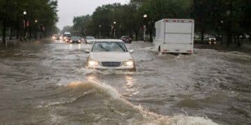 Esto es lo que dice la Ley con respecto a la obligación de acudir al puesto de trabajo si hay una situación de alerta meteorológica.