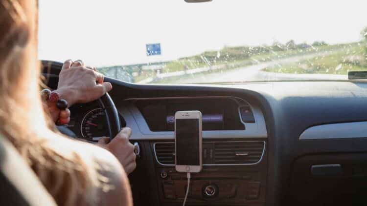Enfermedades incompatibles con la conducción para la DGT.