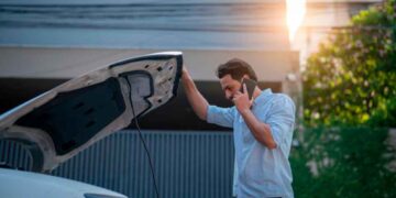Estas son las averías de coche más caras según la RACE. Algunas podrían alcanzar los 14.000 euros y las 11 horas de mano de obra.